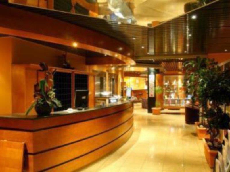 Western Saphir Hotel